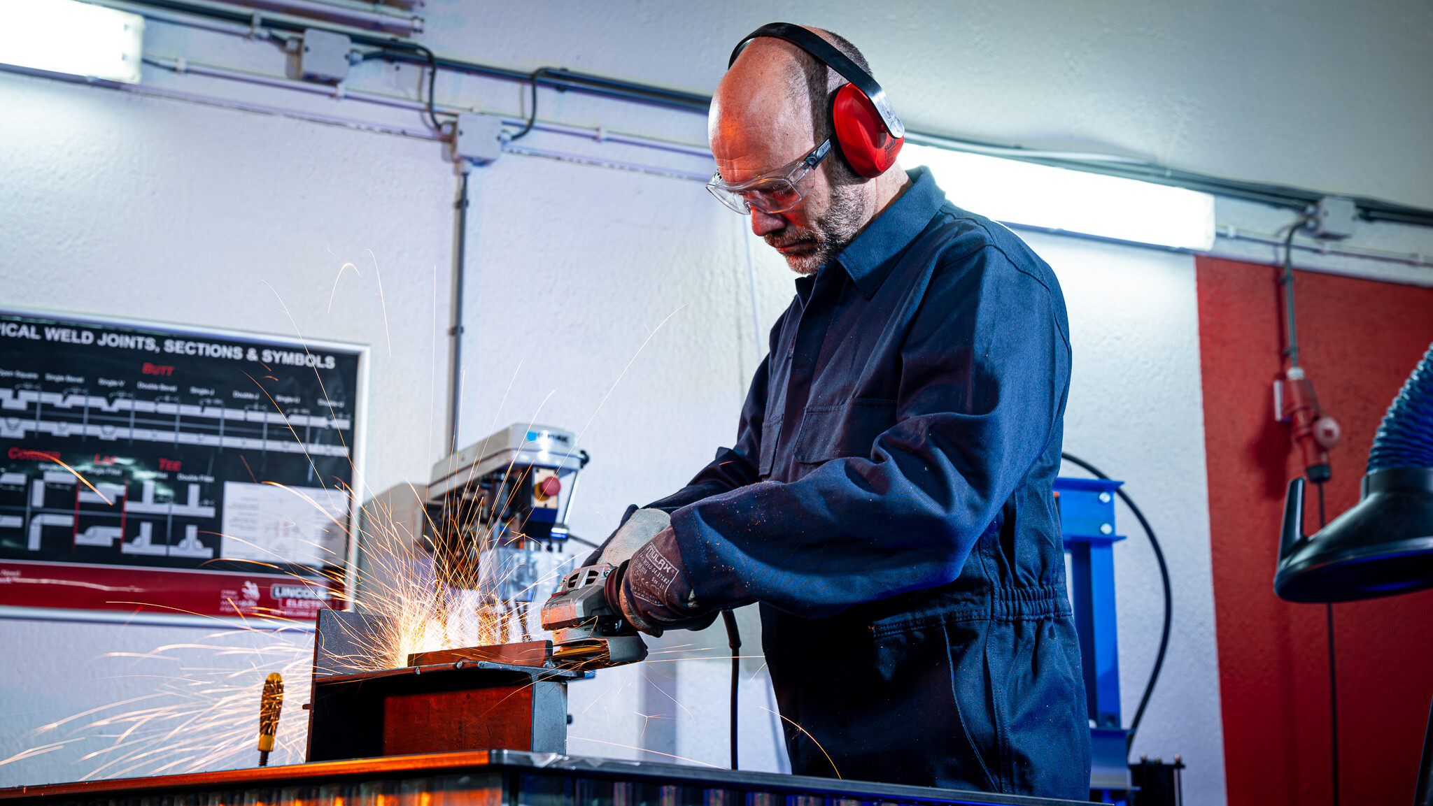 Omscholen naar de techniek: jouw stap naar een toekomst met zekerheid